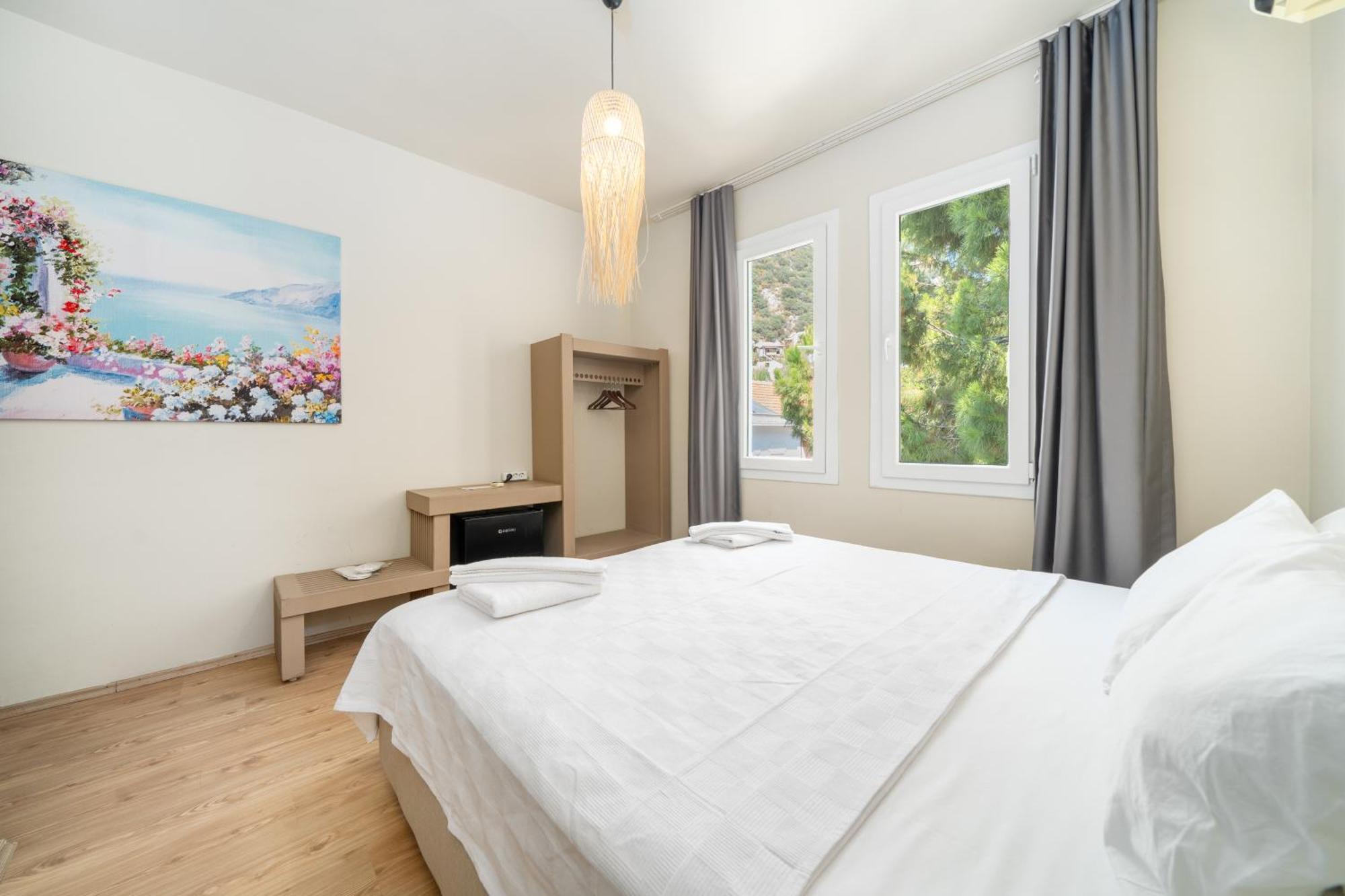 Vera Hotel Каш Екстериор снимка
