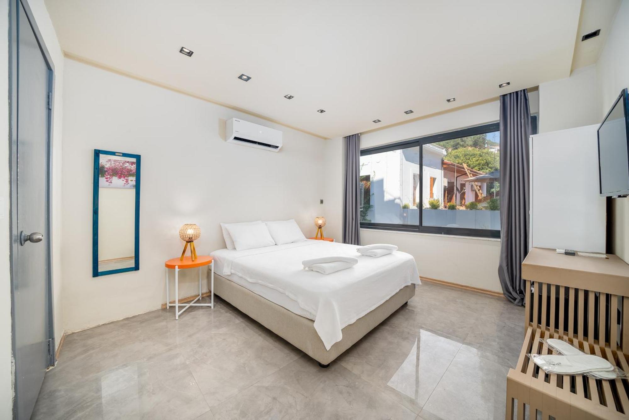 Vera Hotel Каш Екстериор снимка